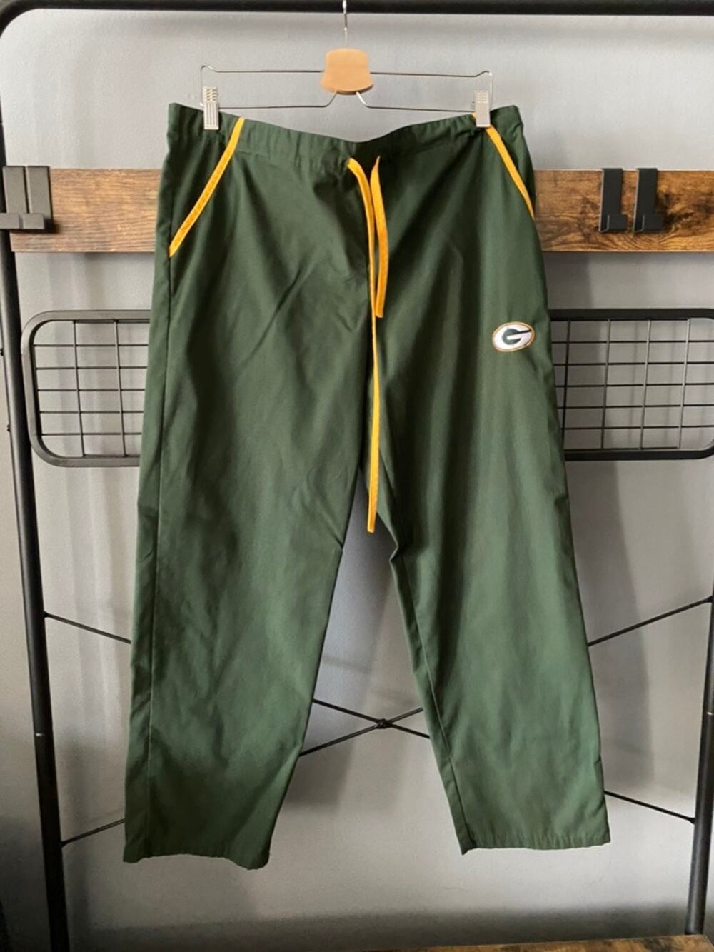 Green Bay Packers NFL Scrub Pajama Pants | Small